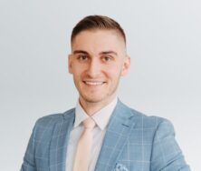 Adam Adamov